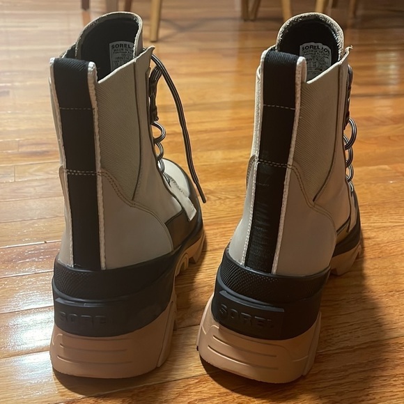 Sorel Brex Lace-Up Boots Sandy Tan / Black Rare Free People Color - Picture 10 of 11